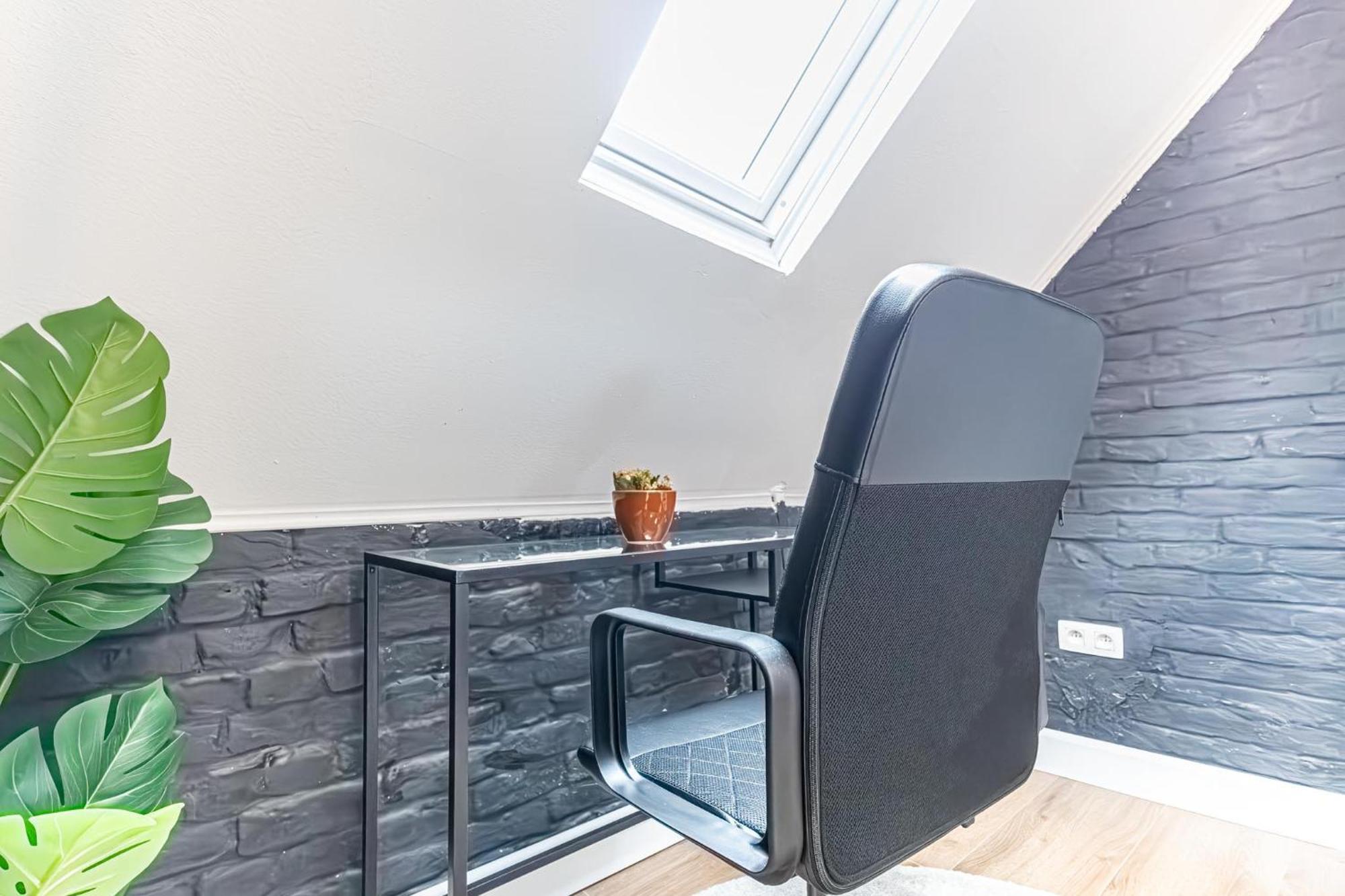 Spacious Shared 5br In The Heart Of Apartment *