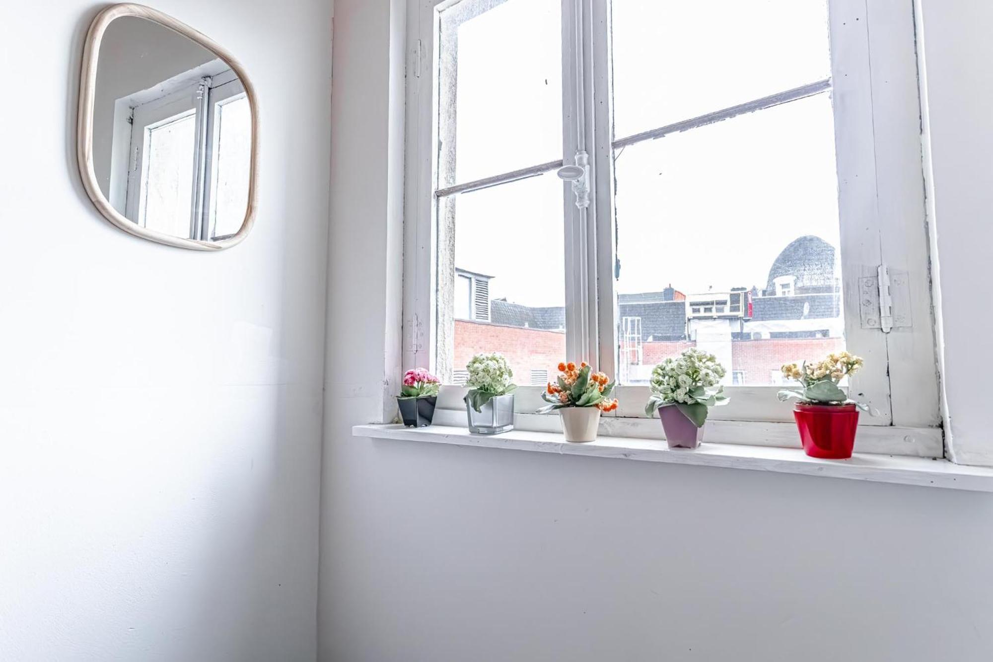 Apartment Spacious Shared 5br In The Heart Of *